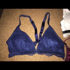 BRAND NEW VICTORIA’s SECRET BRALETTE